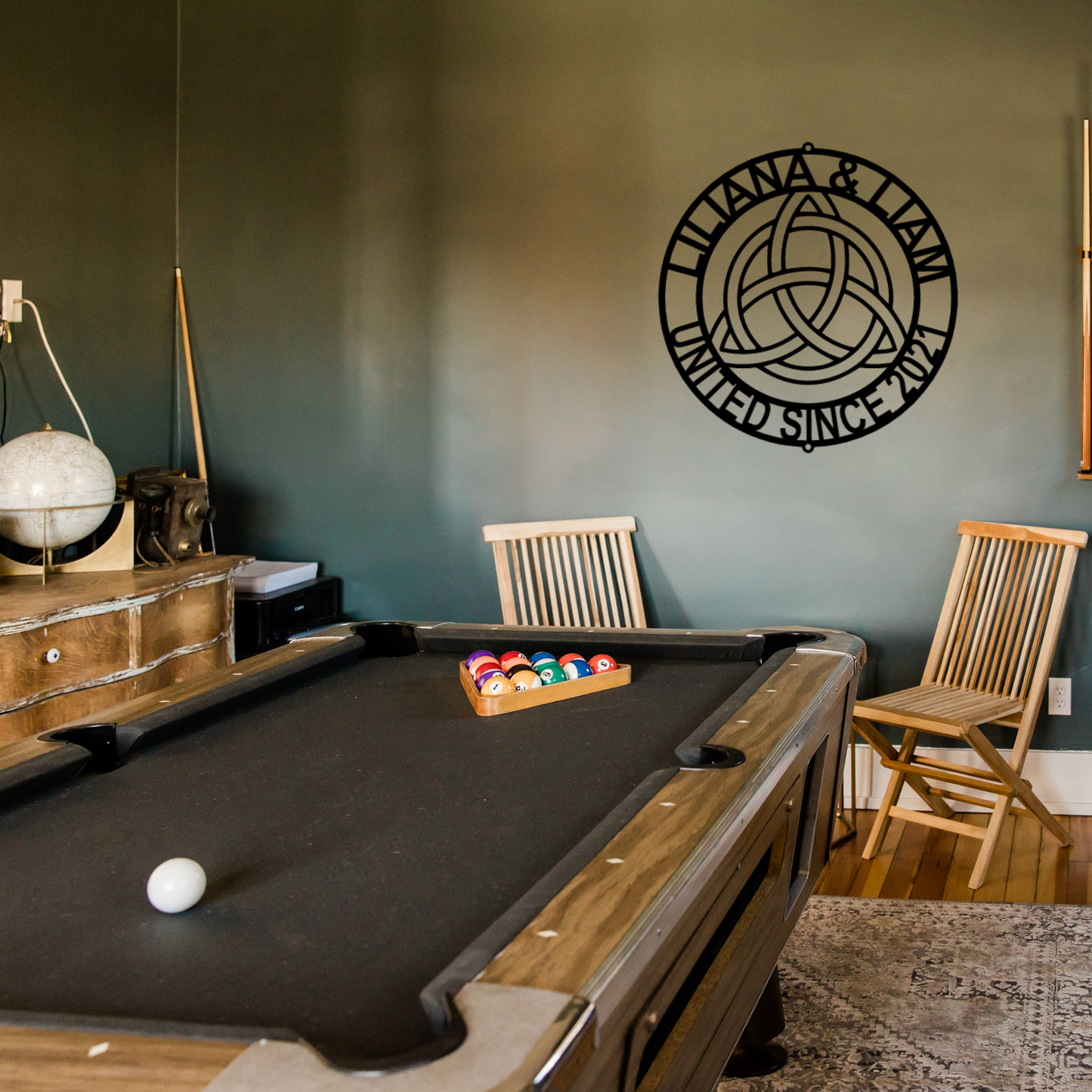 Triquetra Sign - Personalized Metal Name Sign - Celtic Knot