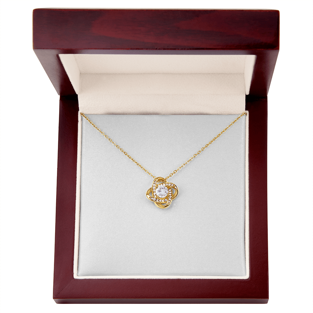 Mahogany Style Luxury Box - Liliana and Liam