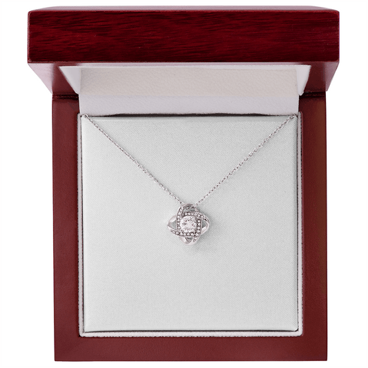 Mahogany Style Luxury Box - Liliana and Liam