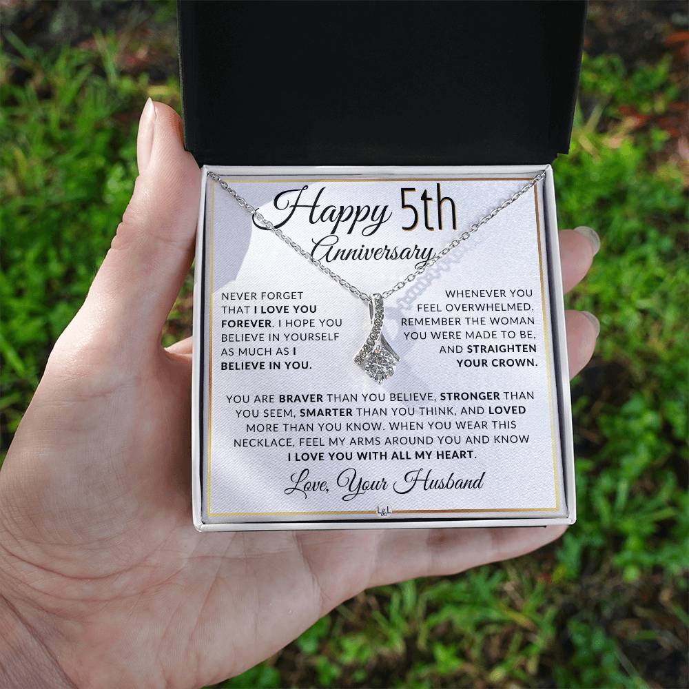 5th Anniversary Gift For Wife - Anniversary Gift Idea For Your Wife - Drop Pendant Necklace + Heartfelt Anniversary Message - Liliana and Liam