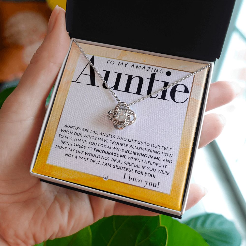 Gift For Auntie - Present for Auntie From Niece or Nephew - Pendant Necklace - Great For Christmas, Her Birthday, Or As An Encouragement Gift