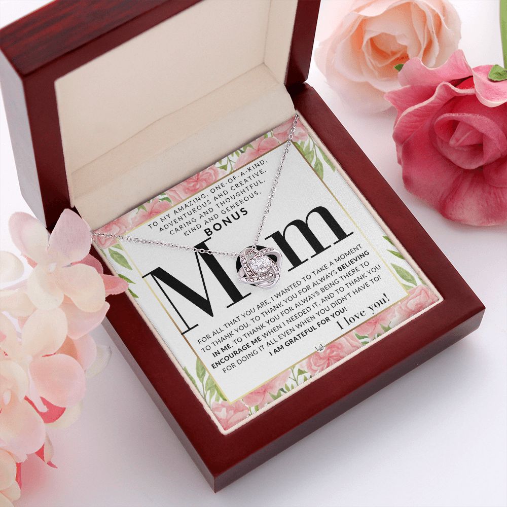 25 Heartfelt Bonus Mom Gifts For Any Occasion - Gift Guide Society