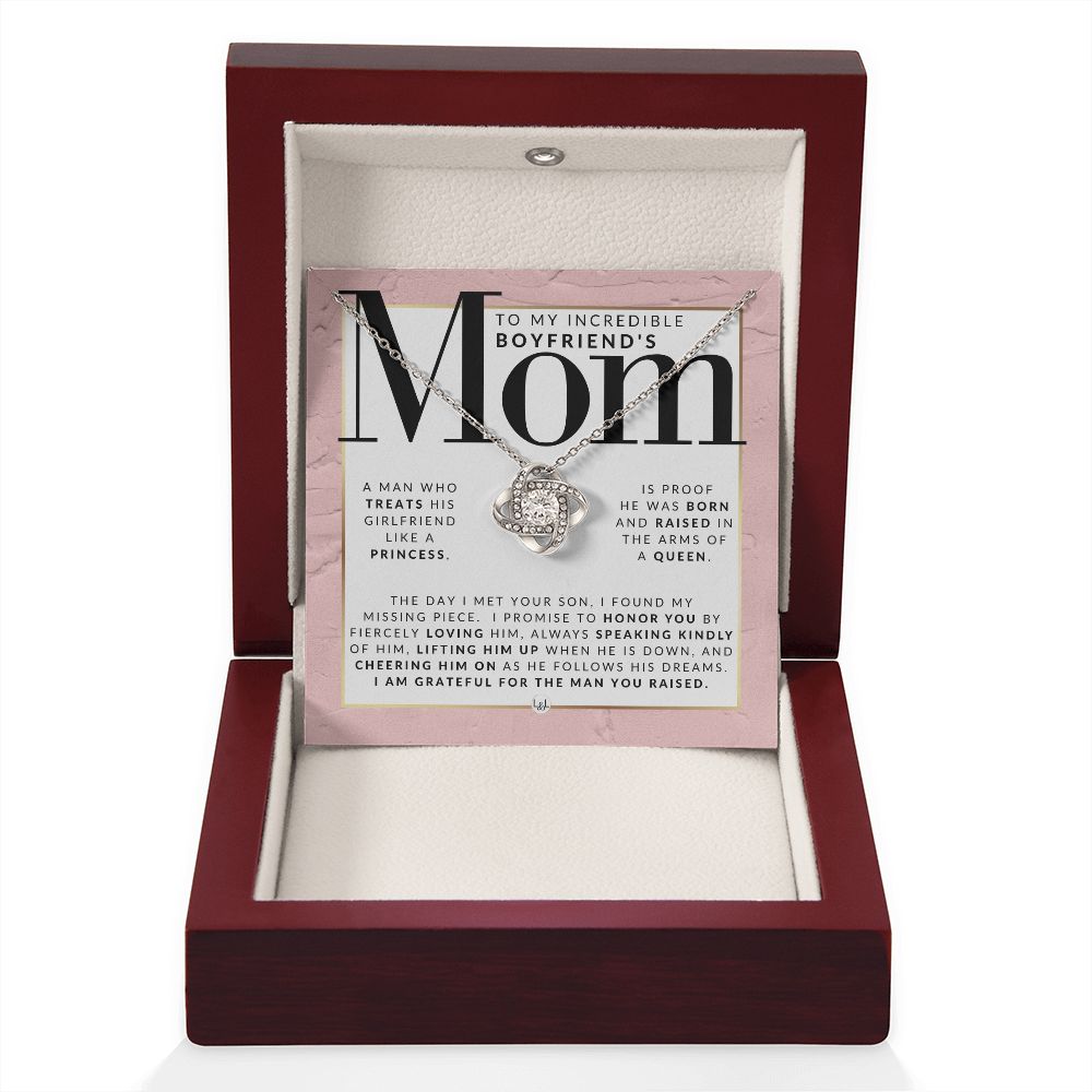 38 Gifts for Your Boyfriend's Mom That Will Make Her Melt - Groovy Girl  Gifts