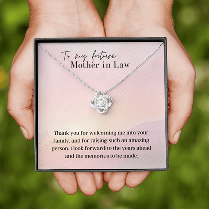 To My Beautiful Mother In Law - Love Knot Pendant Necklace - The Perfect Gift for Your Mother In Law