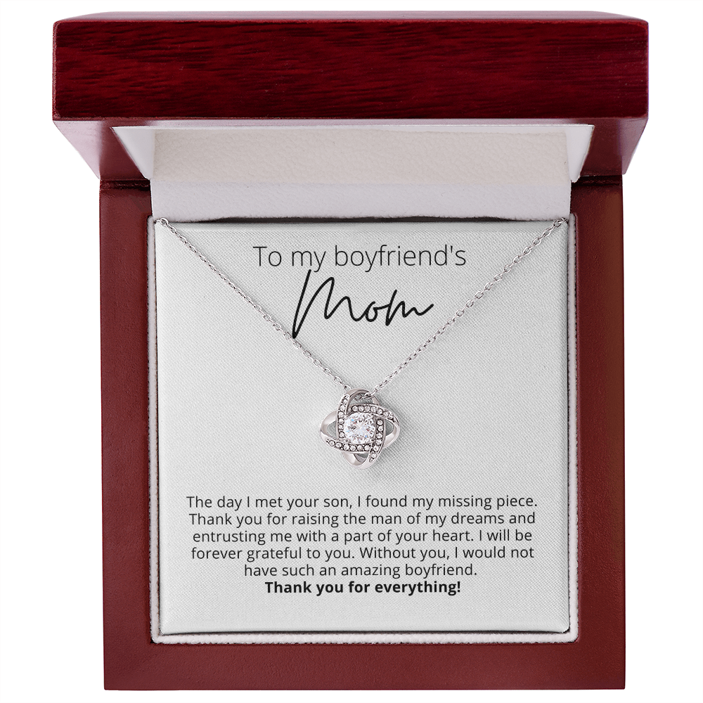 To My Boyfriend's Mom, I Found My Missing Piece - Knot Pendant Necklace - For Your Boyfriends Mom