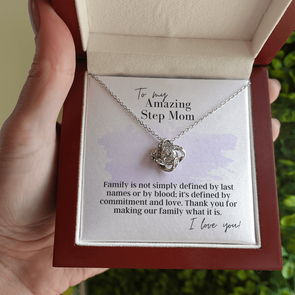 To My Amazing Step Mom - Love Knot Pendant Necklace - The Perfect Gift for Your Step Mom